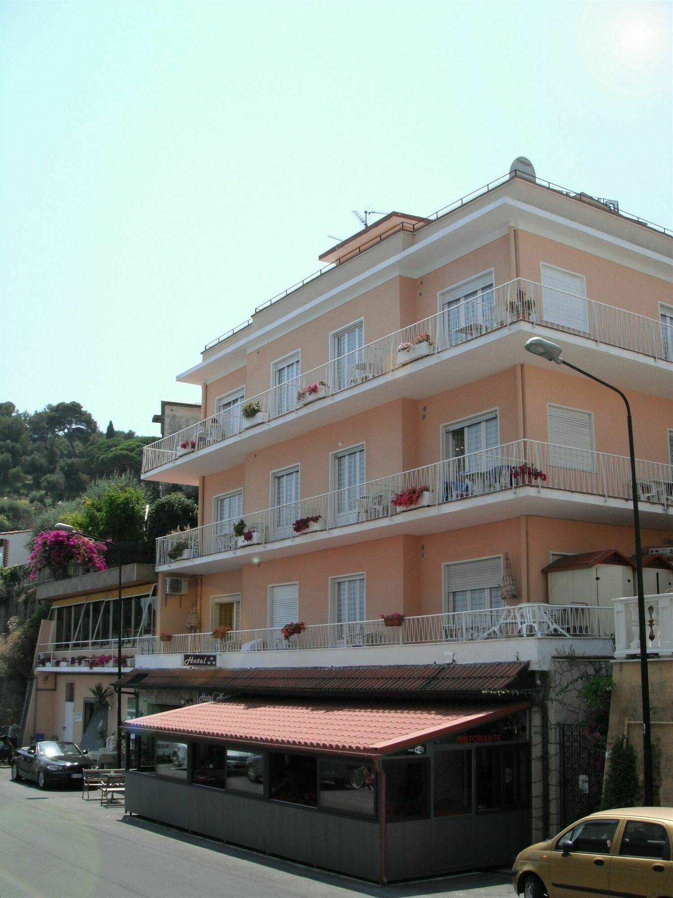 Hotel Nettuno Diano Marina Buitenkant foto